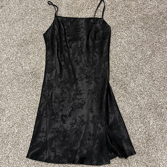 Princess Polly Black Dress - Picture 2 of 4